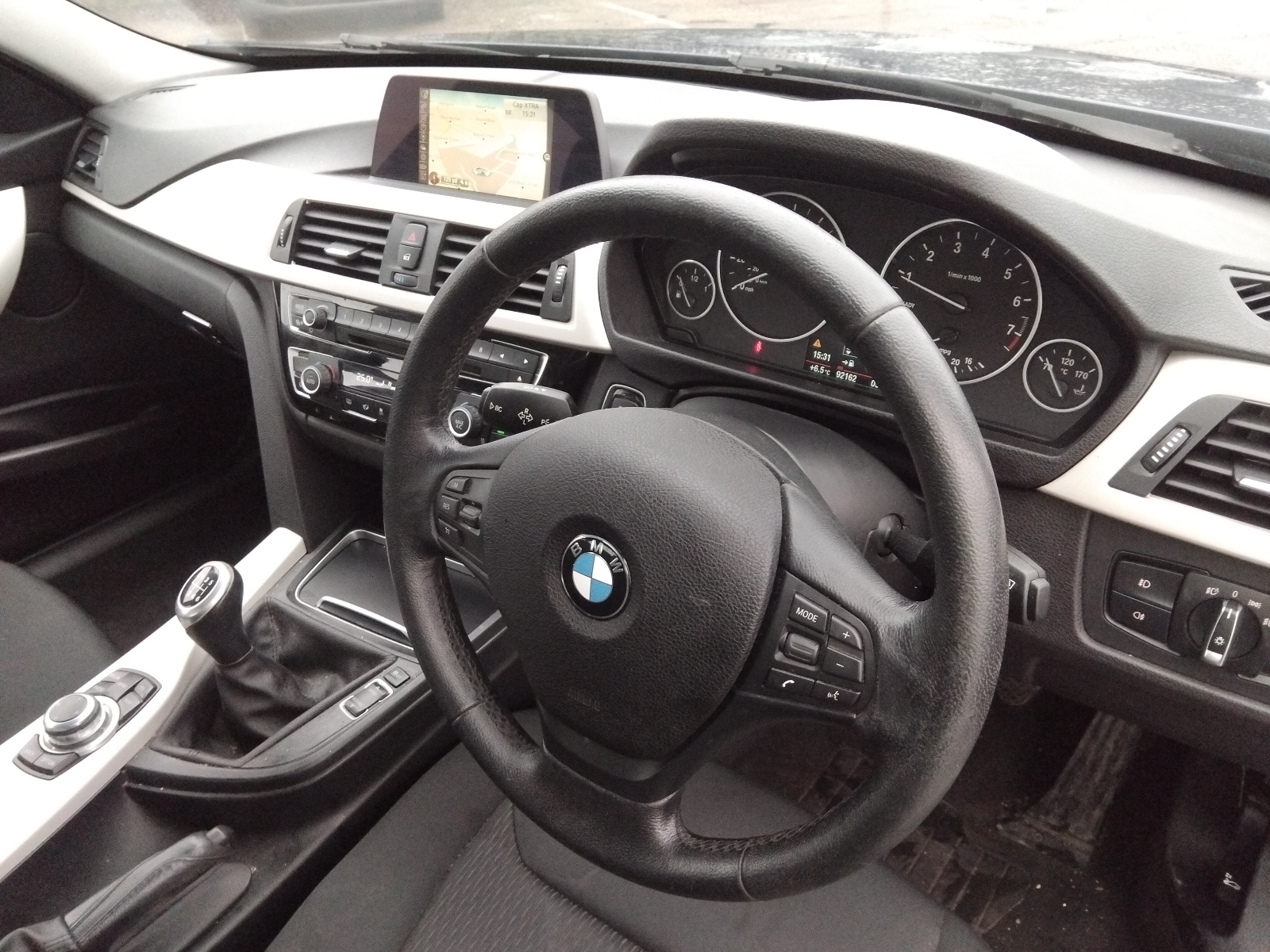 Bmw 318i SE - Image 8