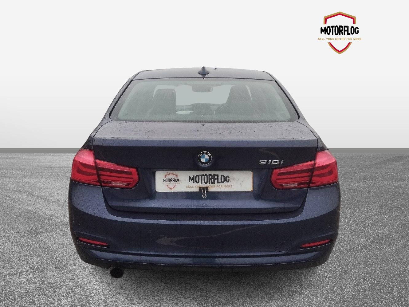 Bmw 318i SE - Image 7