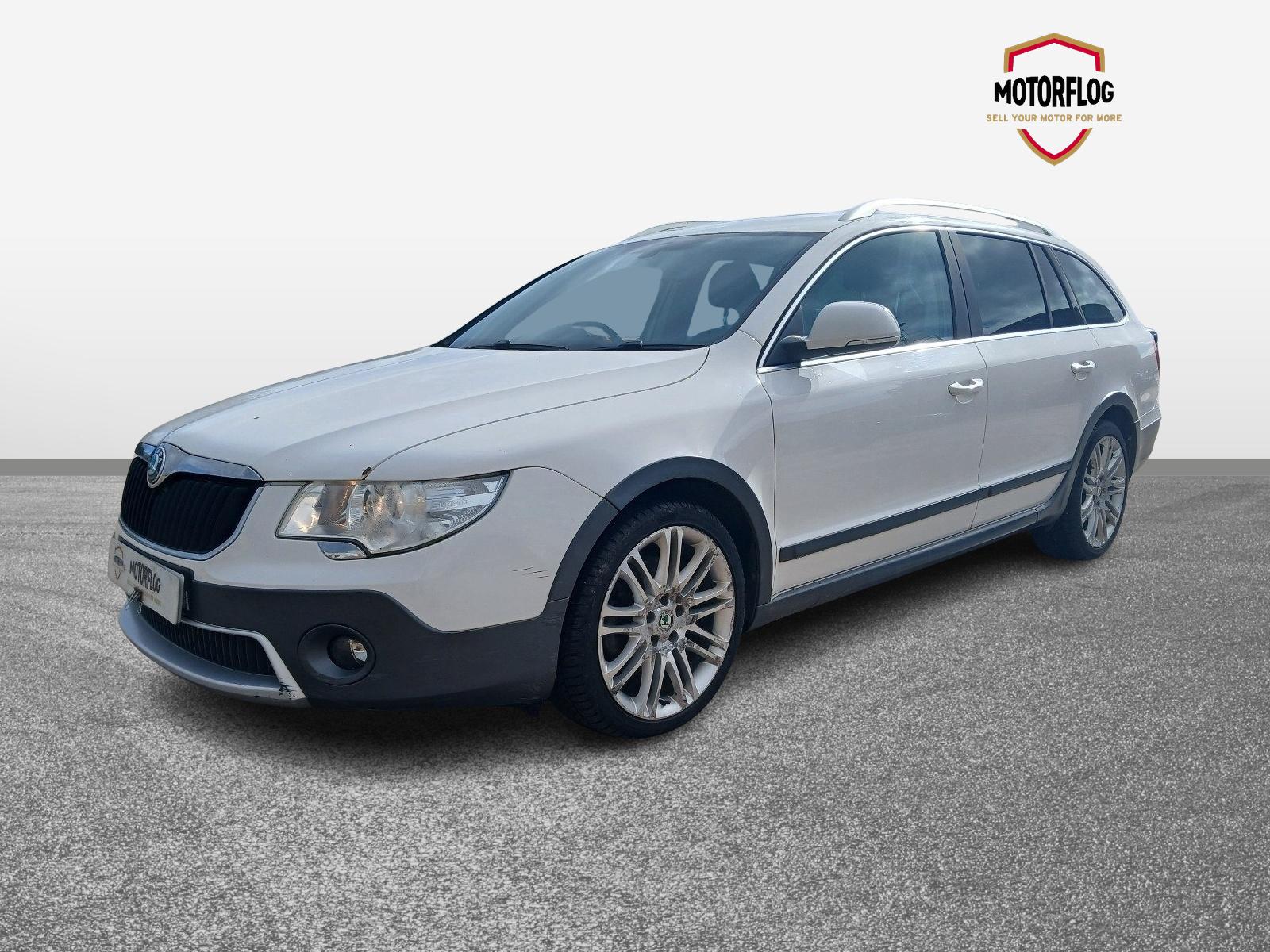 Skoda Superb Outdoor TDI CR 4x4 Semi-auto - Image 4