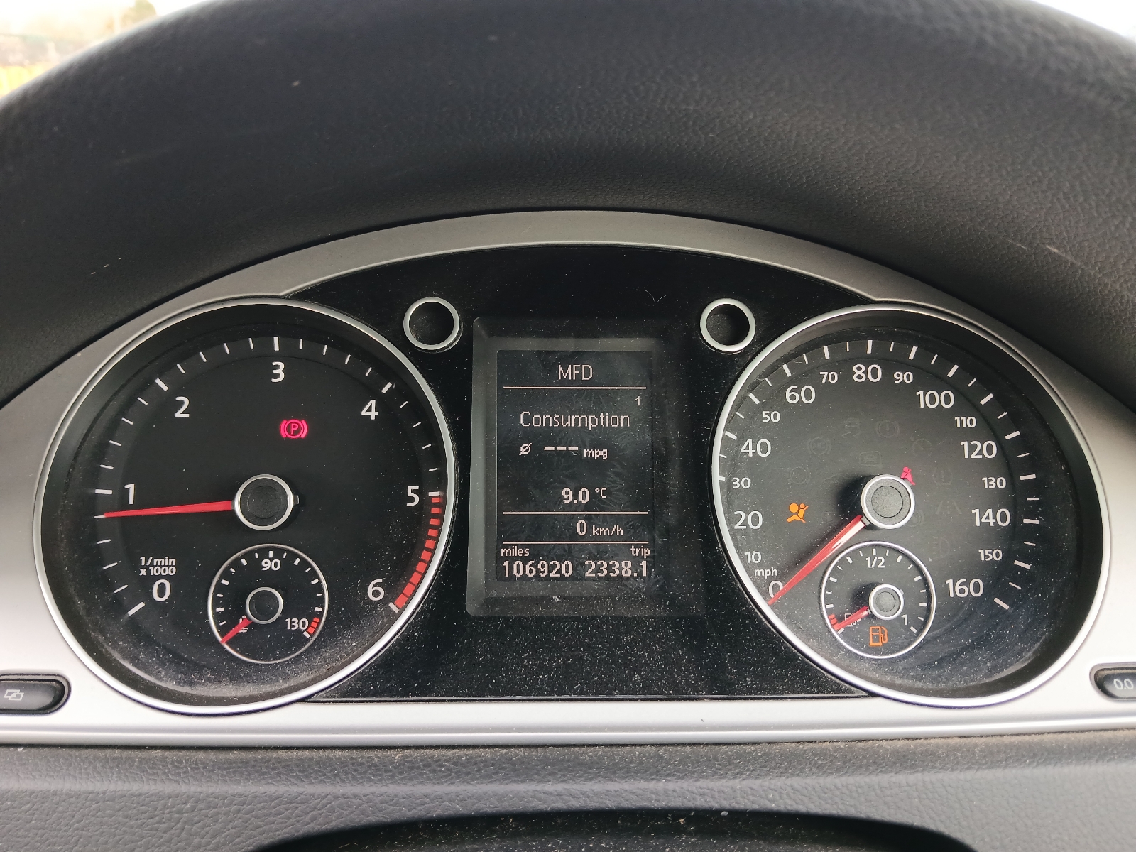 Volkswagen Passat S Bluemotion Technology TDI - Image 8