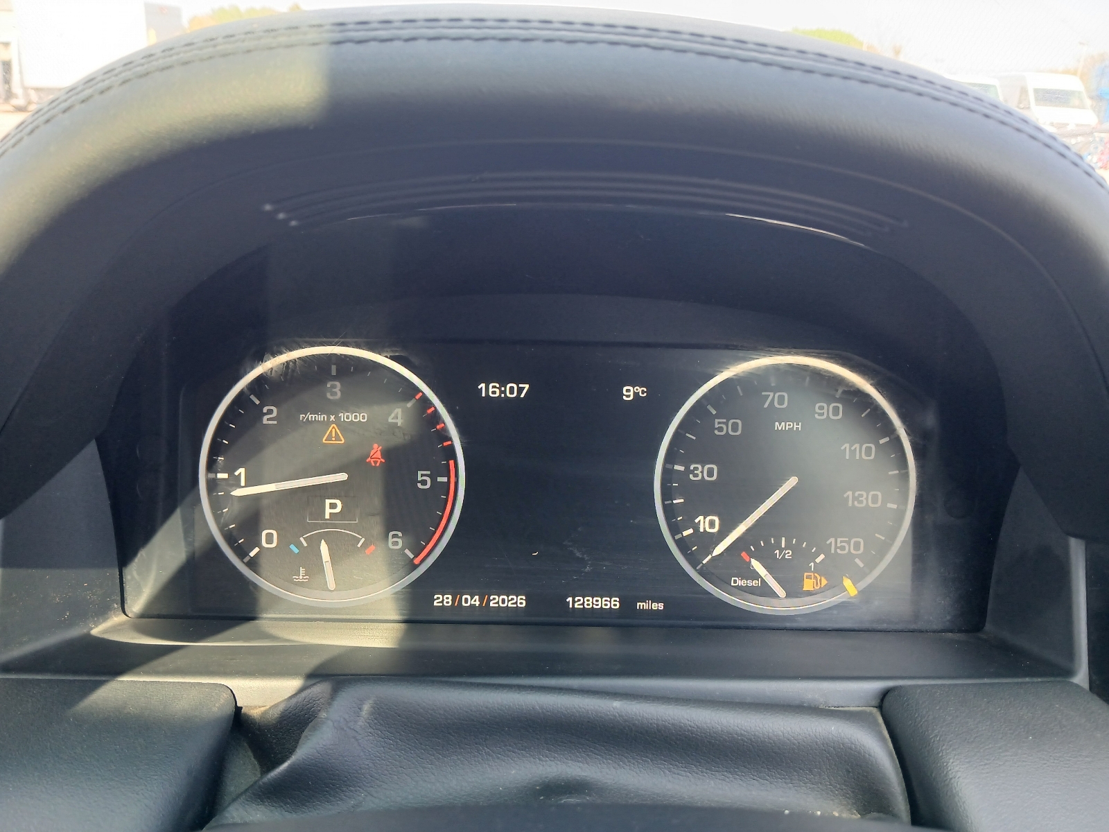 Land Rover Range Rover Vogue TDV8 Auto - Image 12