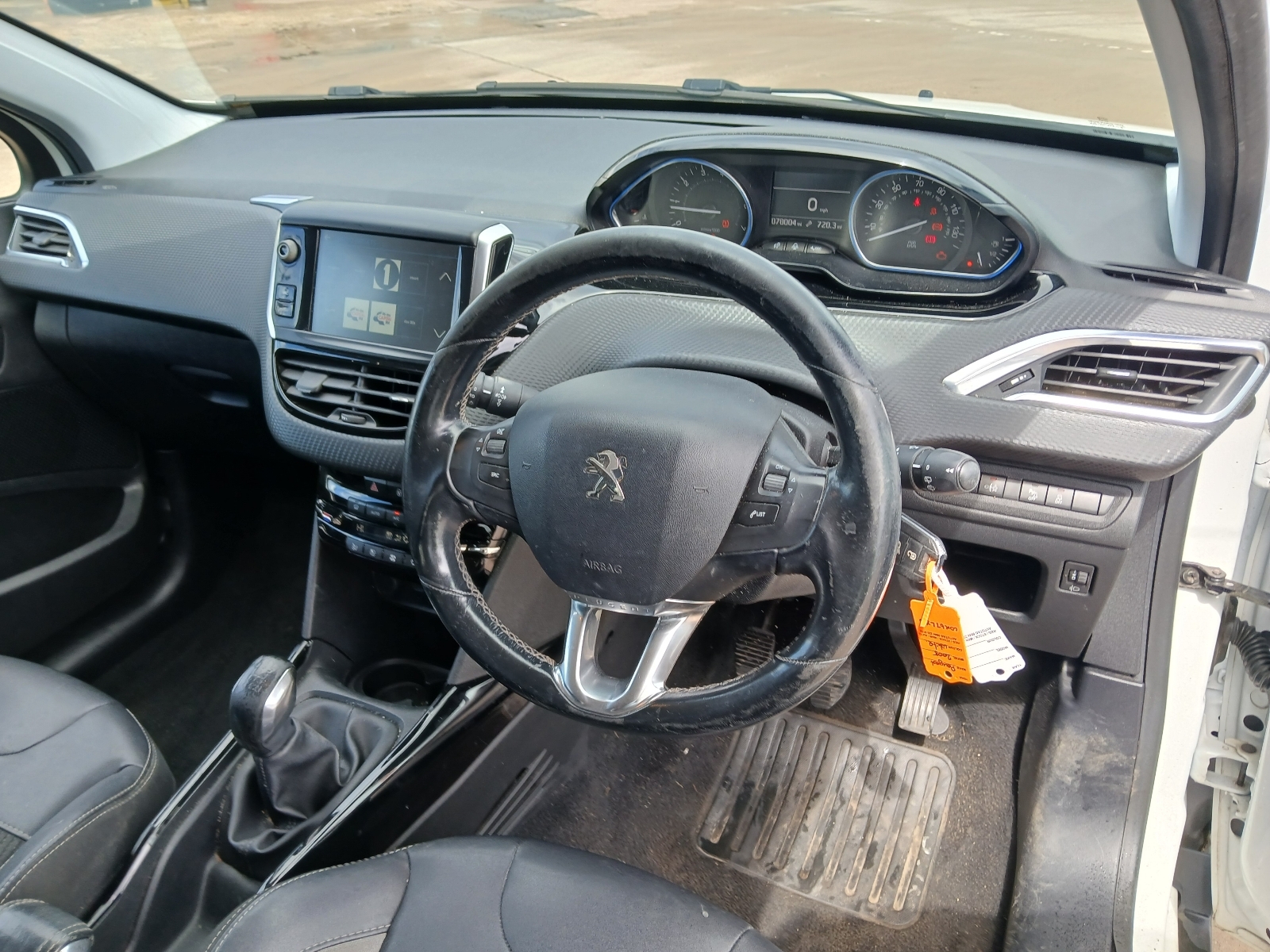 Peugeot 2008 Allure - Image 8