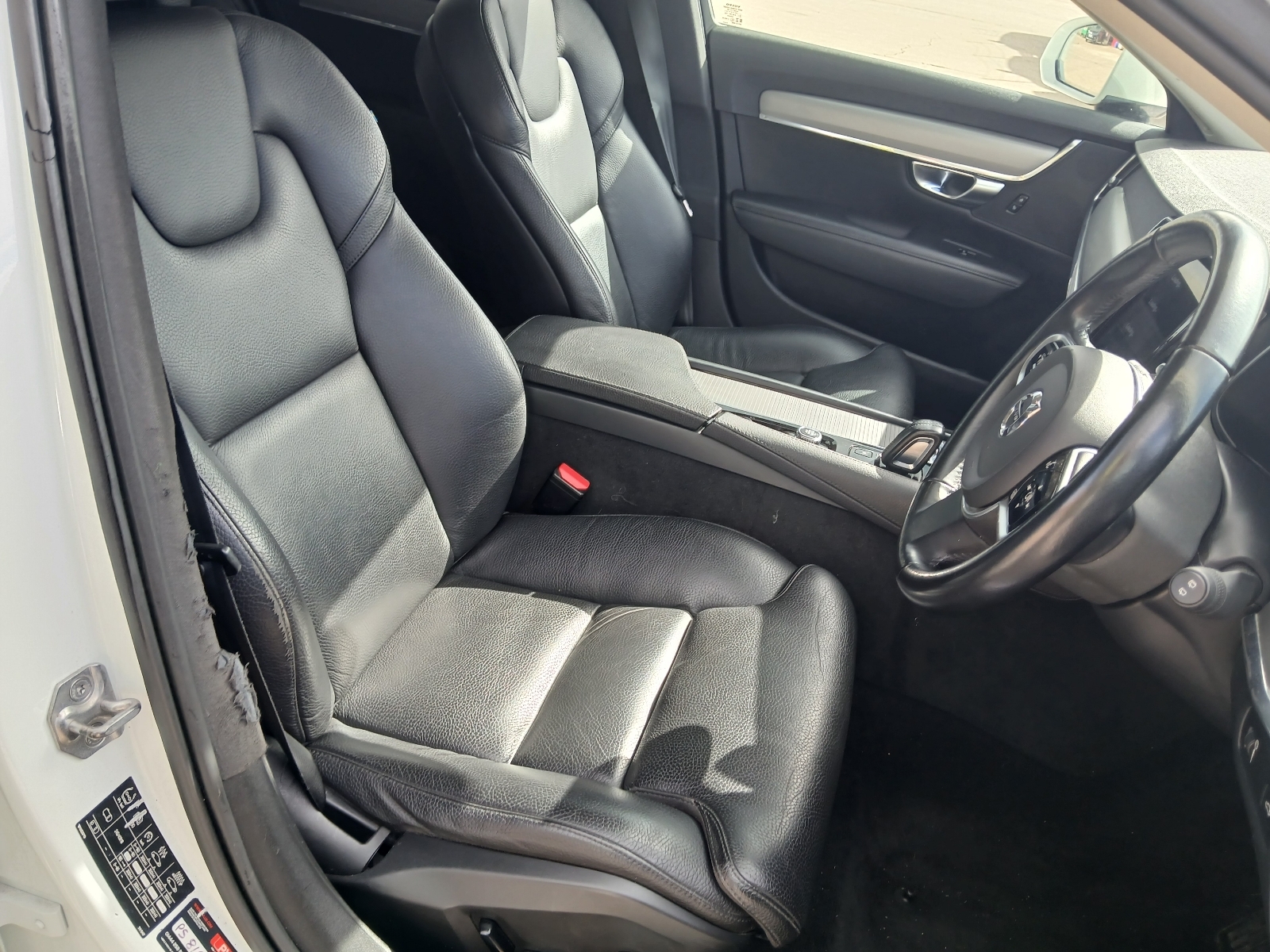 Volvo V90 B6 MHEV AWD Auto - Image 9