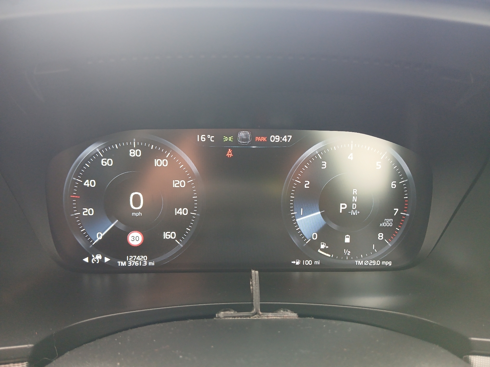 Volvo V90 B6 MHEV AWD Auto - Image 11