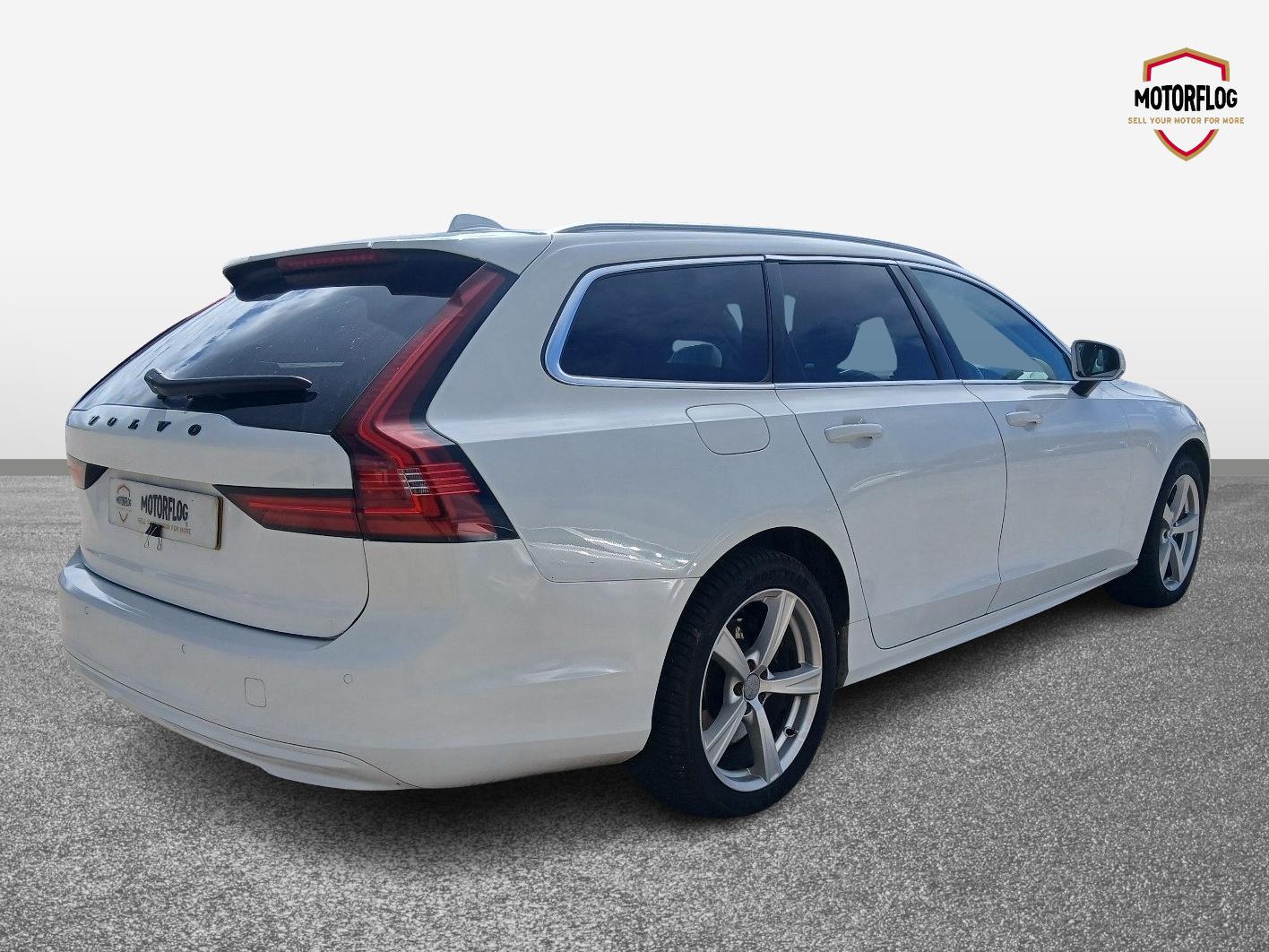 Volvo V90 B6 MHEV AWD Auto - Image 5