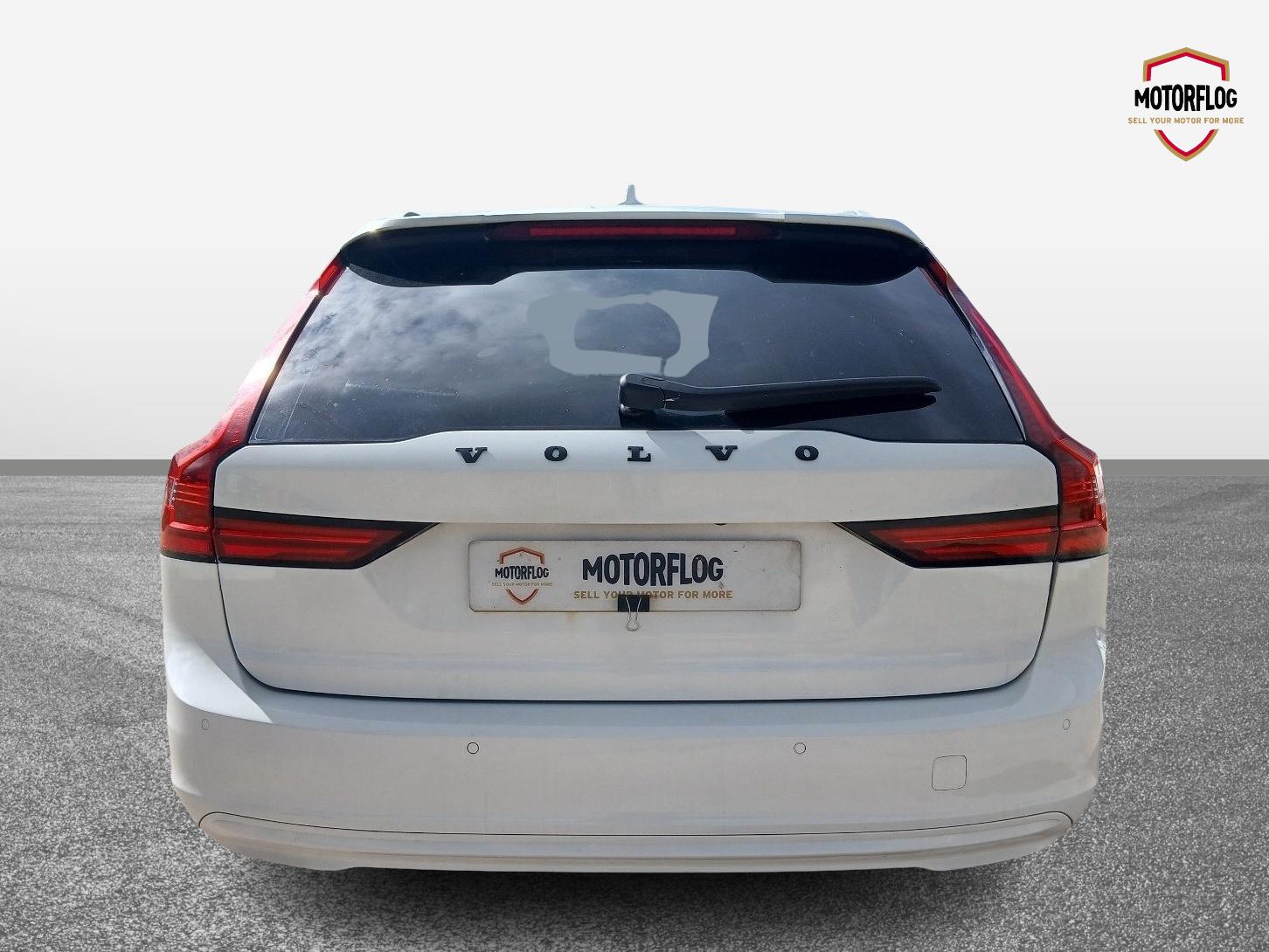 Volvo V90 B6 MHEV AWD Auto - Image 7