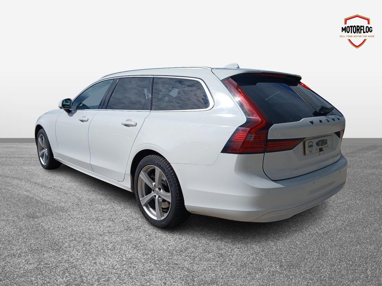 Volvo V90 B6 MHEV AWD Auto - Image 3