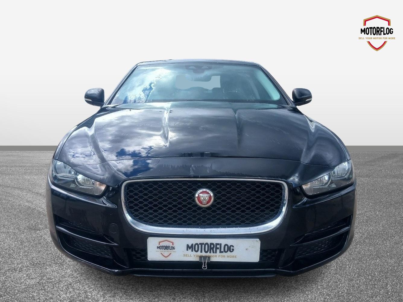Jaguar Xe Prestige D Auto - Image 6