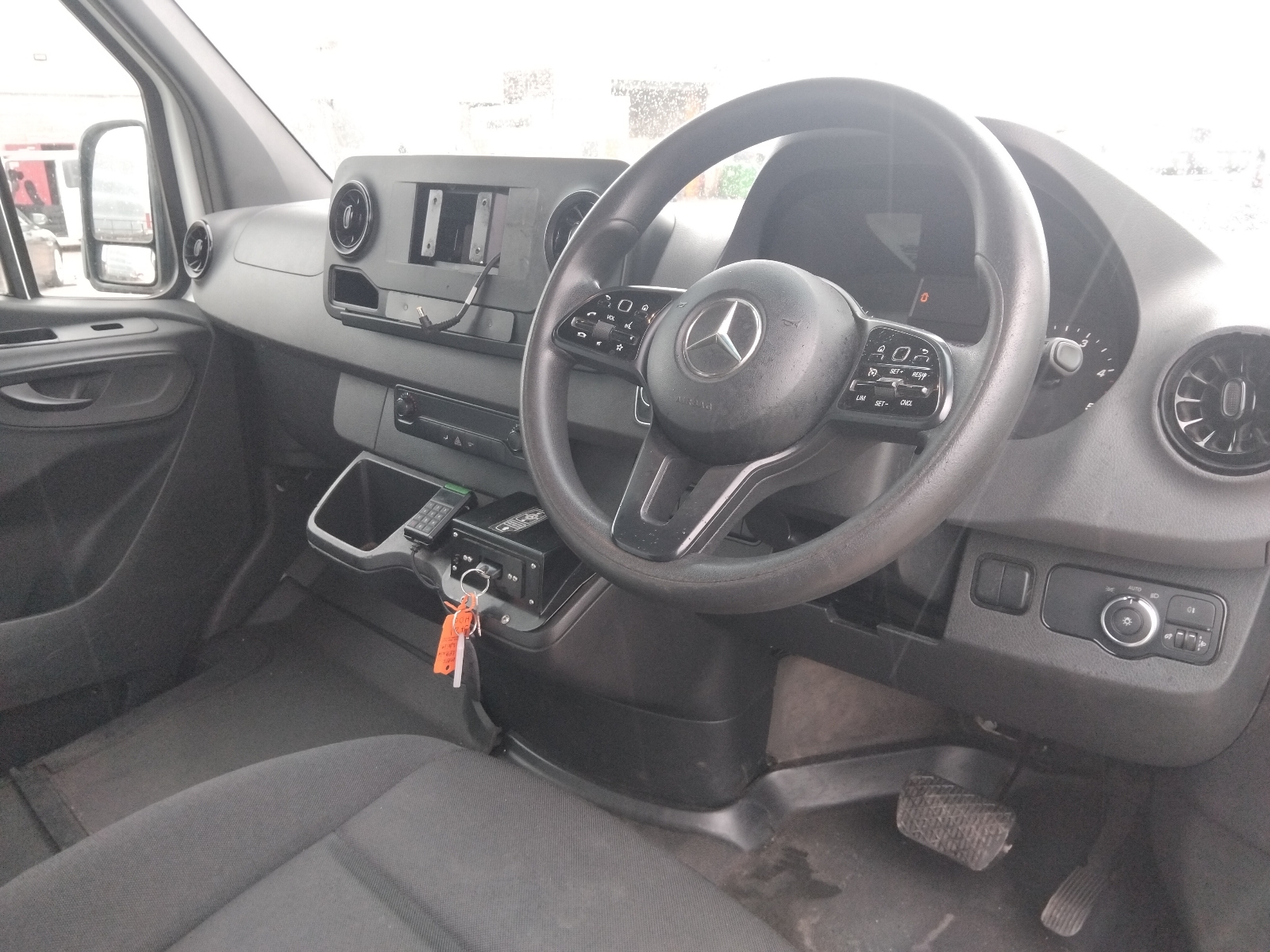 Mercedes-Benz Sprinter 315 Progressive Cdi - Image 10