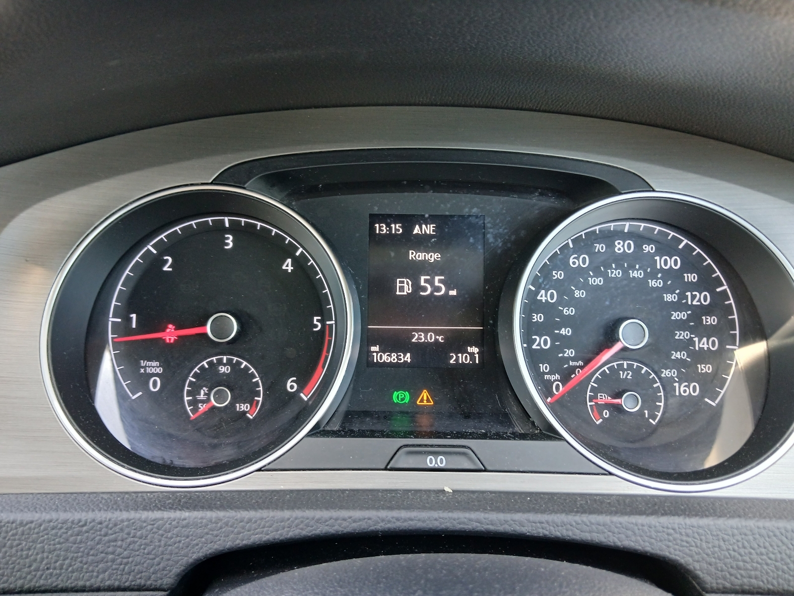 Volkswagen Golf Match Edition TDI Bluemotion Technology - Image 9