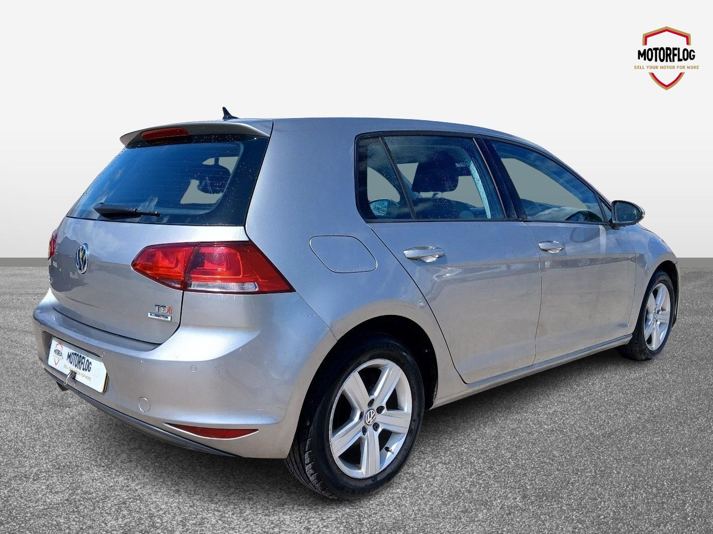 Volkswagen Golf Match Edition TDI Bluemotion Technology - Image 5