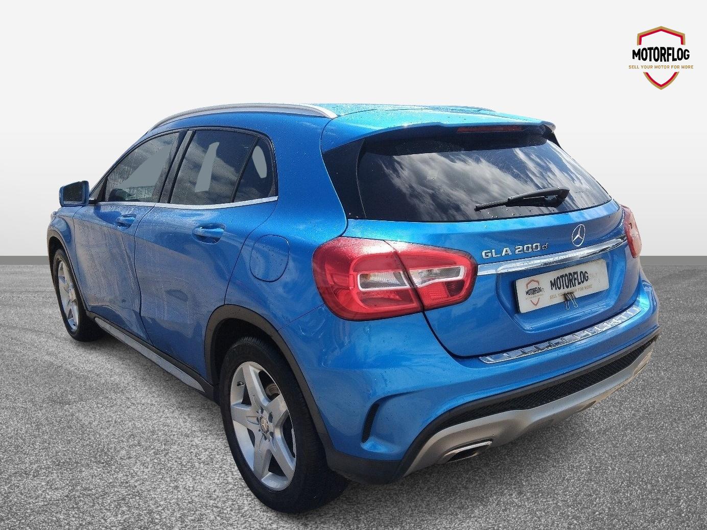 Mercedes-Benz Gla 200 D AMG Line Auto - Image 3