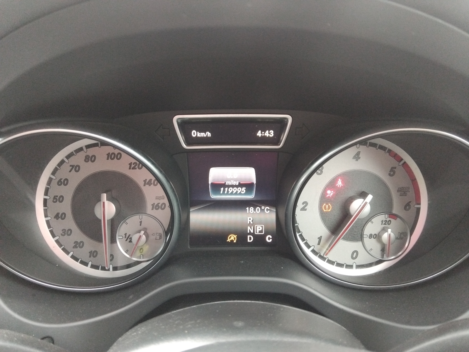 Mercedes-Benz Gla 200 D AMG Line Auto - Image 9
