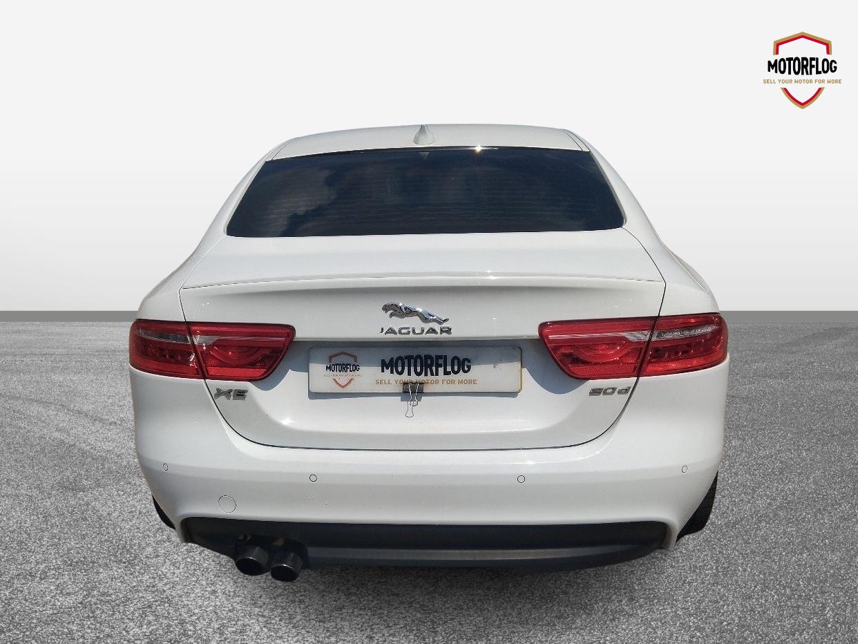Jaguar Xe R-sport D Auto - Image 7