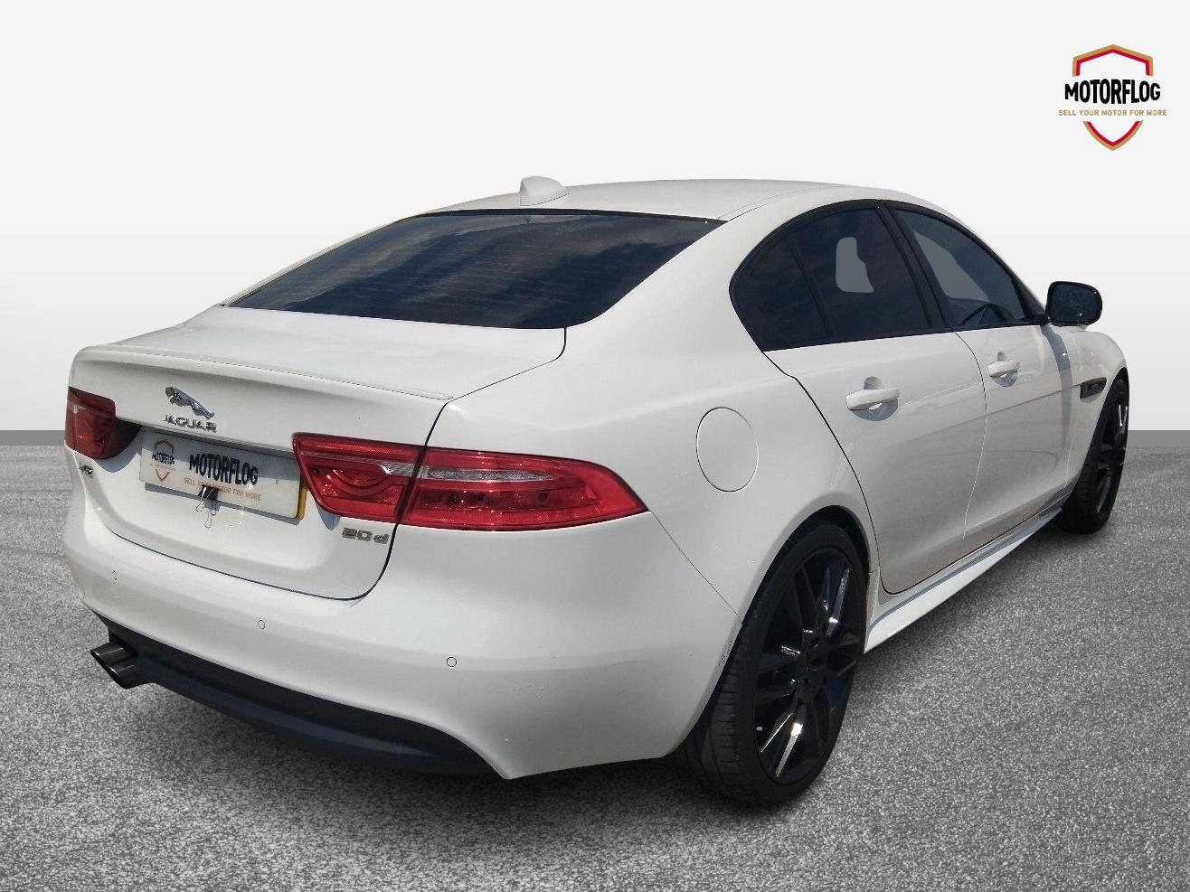 Jaguar Xe R-sport D Auto - Image 5