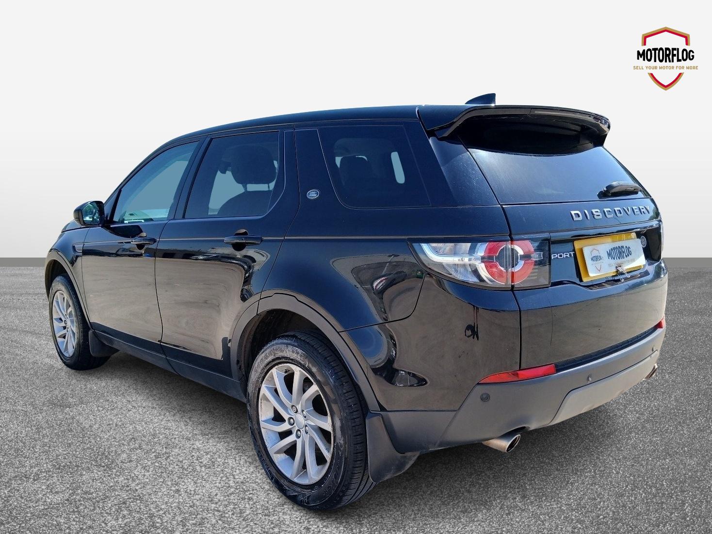 Land Rover Discovery Sport SE Tech TD4 - Image 3