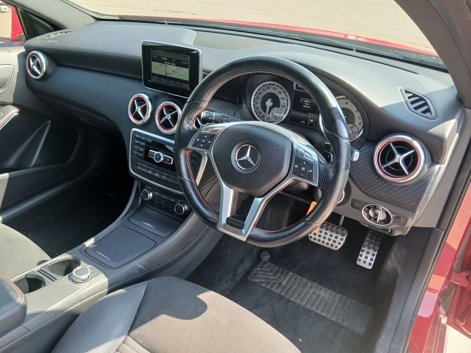 Mercedes-Benz A220 Blueefficiency AMG Sport Cdi Auto - Image 9