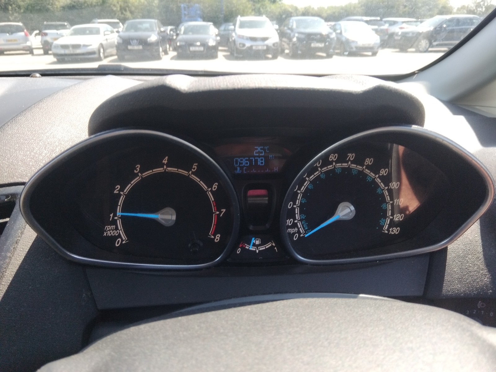 Ford Fiesta Zetec - Image 9