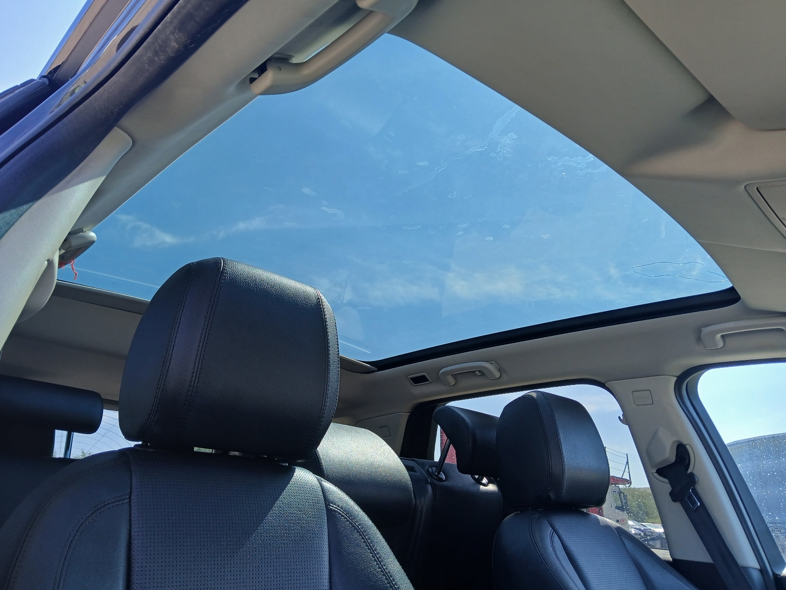 Land Rover Discovery Sport Black HSE TD4 Auto - Image 11