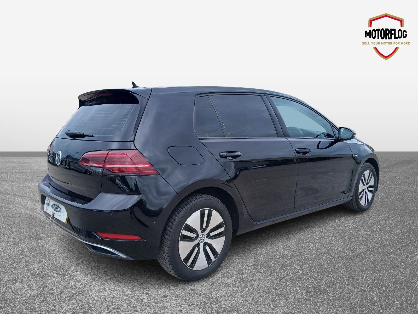 Volkswagen E-golf - Image 5