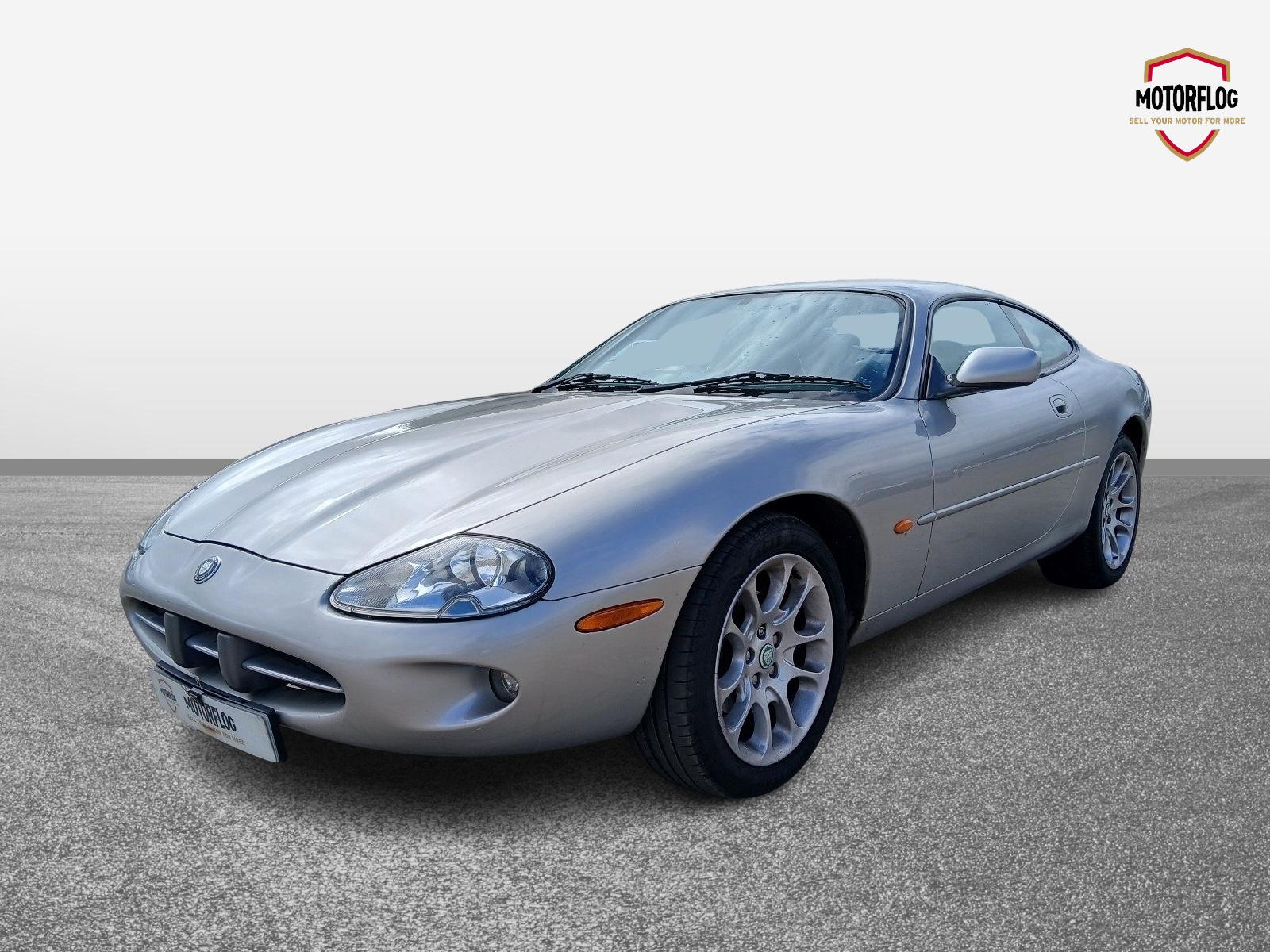 Jaguar Xk8 Coupe Auto - Image 4