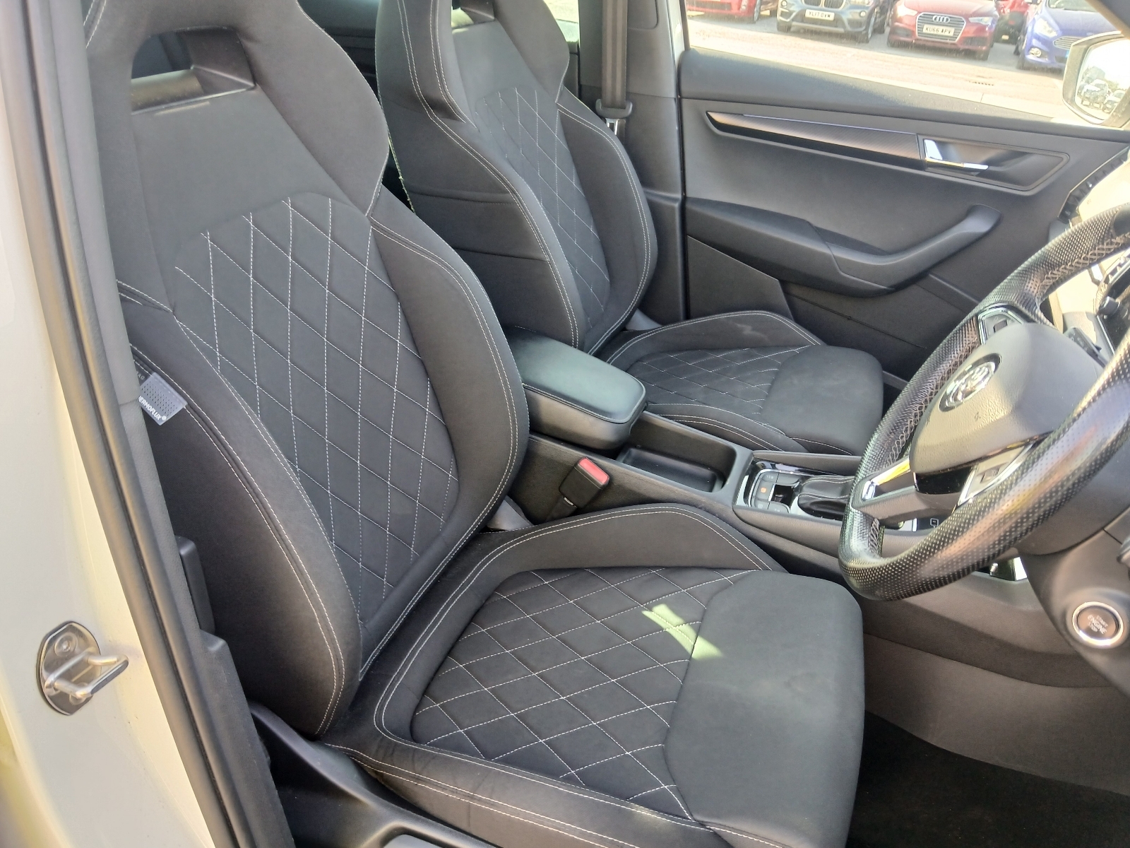 Skoda Karoq Sportline Tsi Semi-auto - Image 11