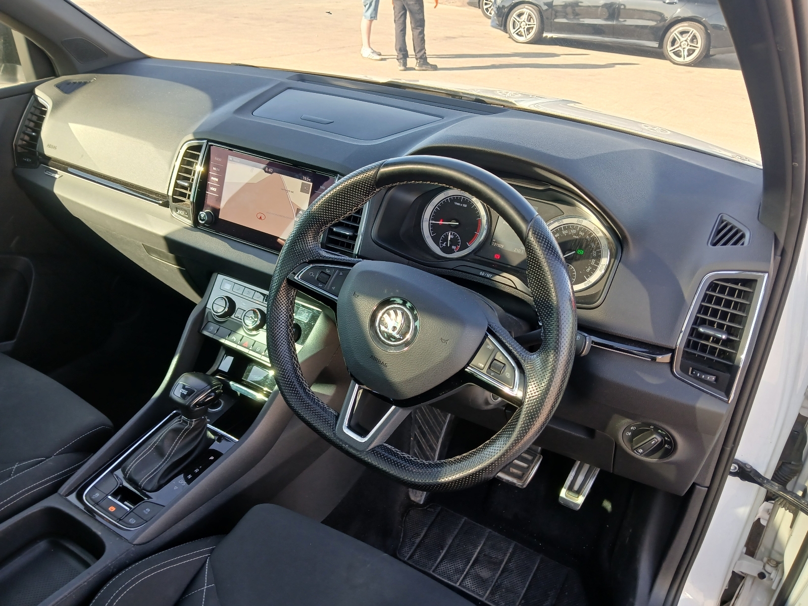 Skoda Karoq Sportline Tsi Semi-auto - Image 8