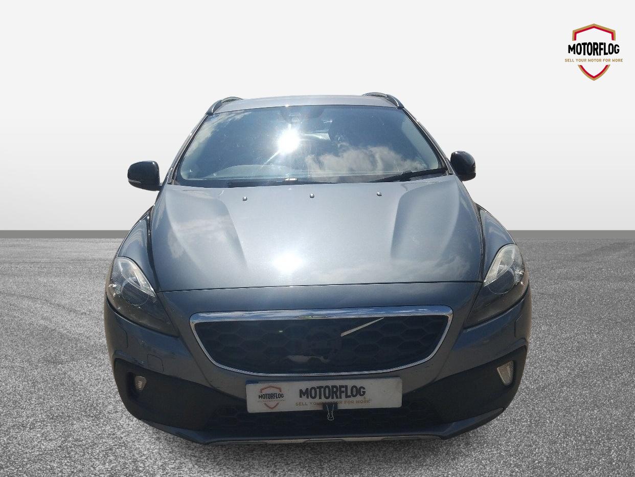 Volvo V40 Cross Country Luxury D2 - Image 6