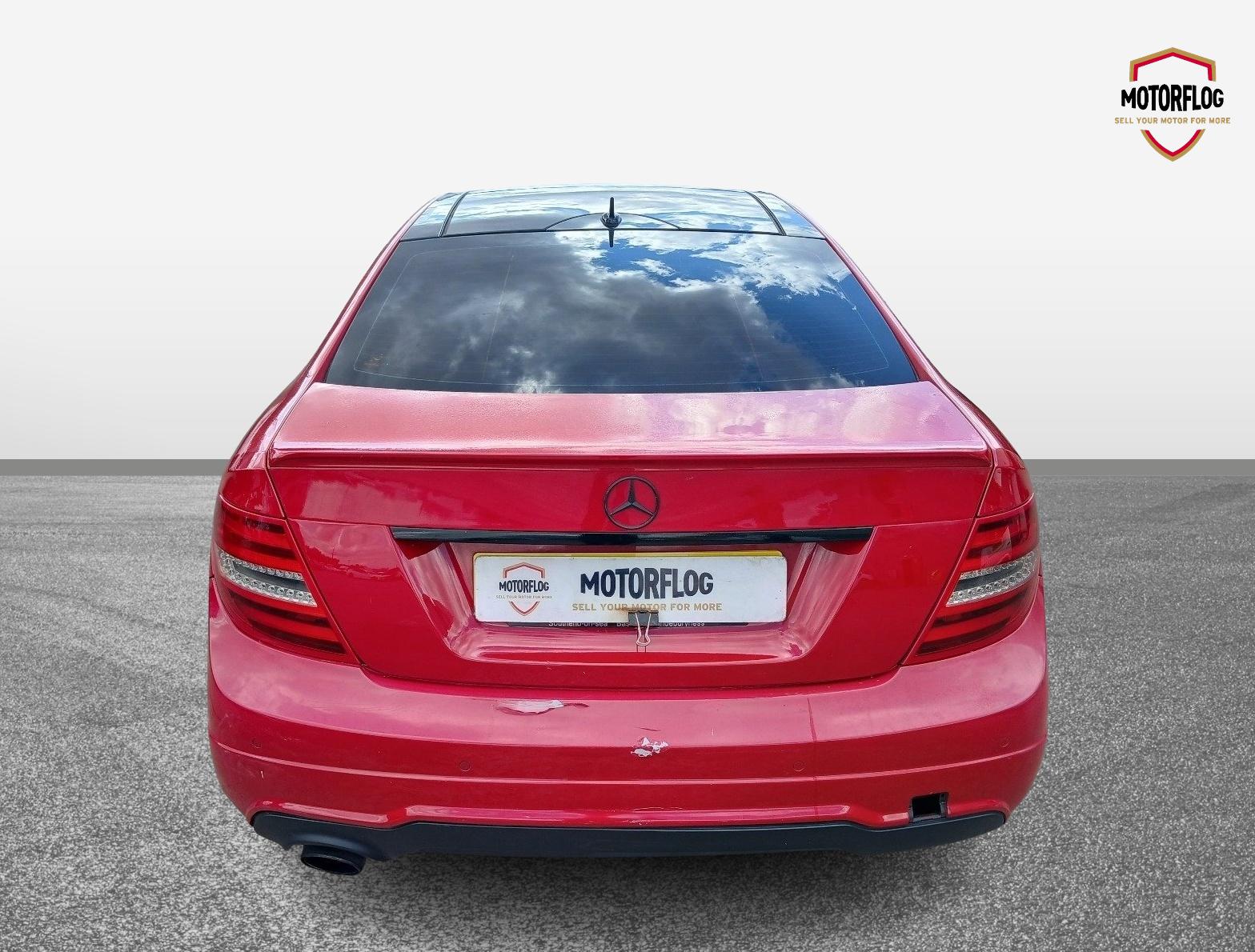 Mercedes-Benz C220 AMG Sport+ Cdi Blueefficiency Auto - Image 7