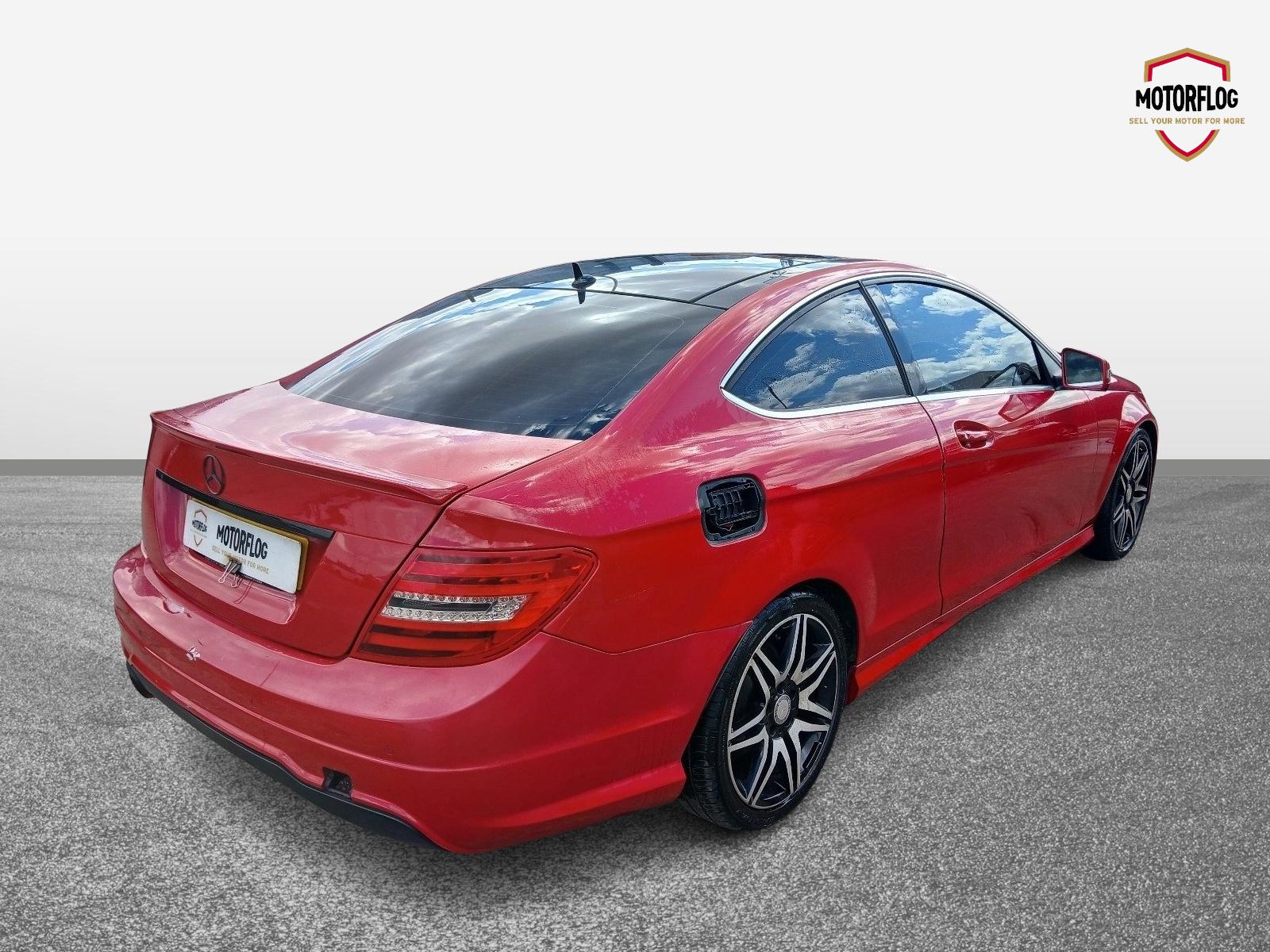 Mercedes-Benz C220 AMG Sport+ Cdi Blueefficiency Auto - Image 5