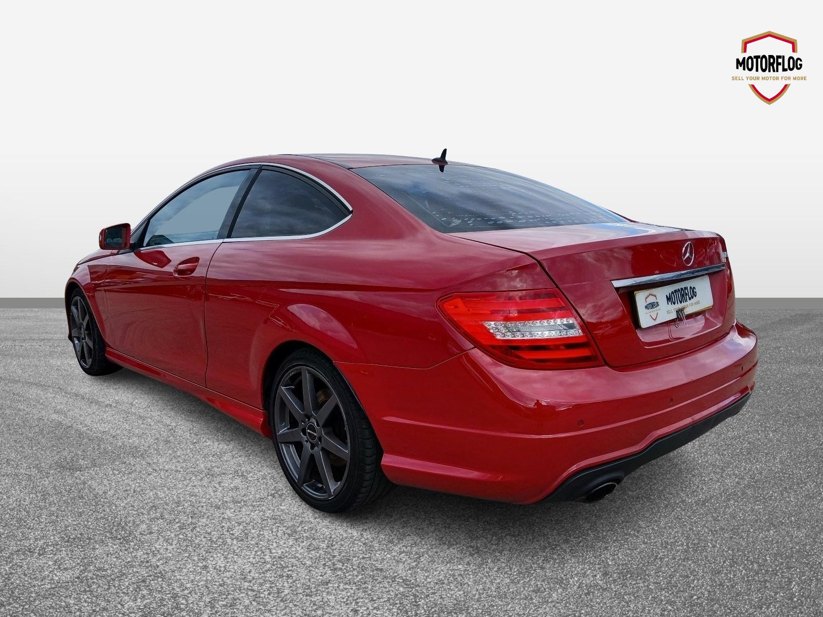 Mercedes-Benz C250 AMG Sport Cdi Blueefficiency - Image 3