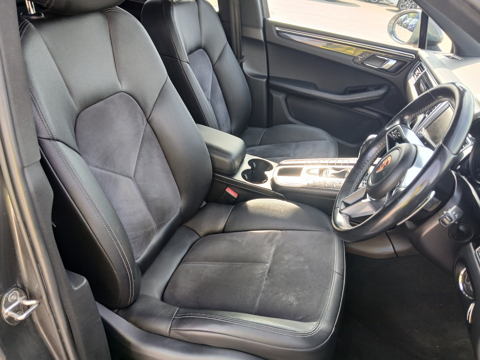 Porsche Macan S D Semi-auto - Image 10