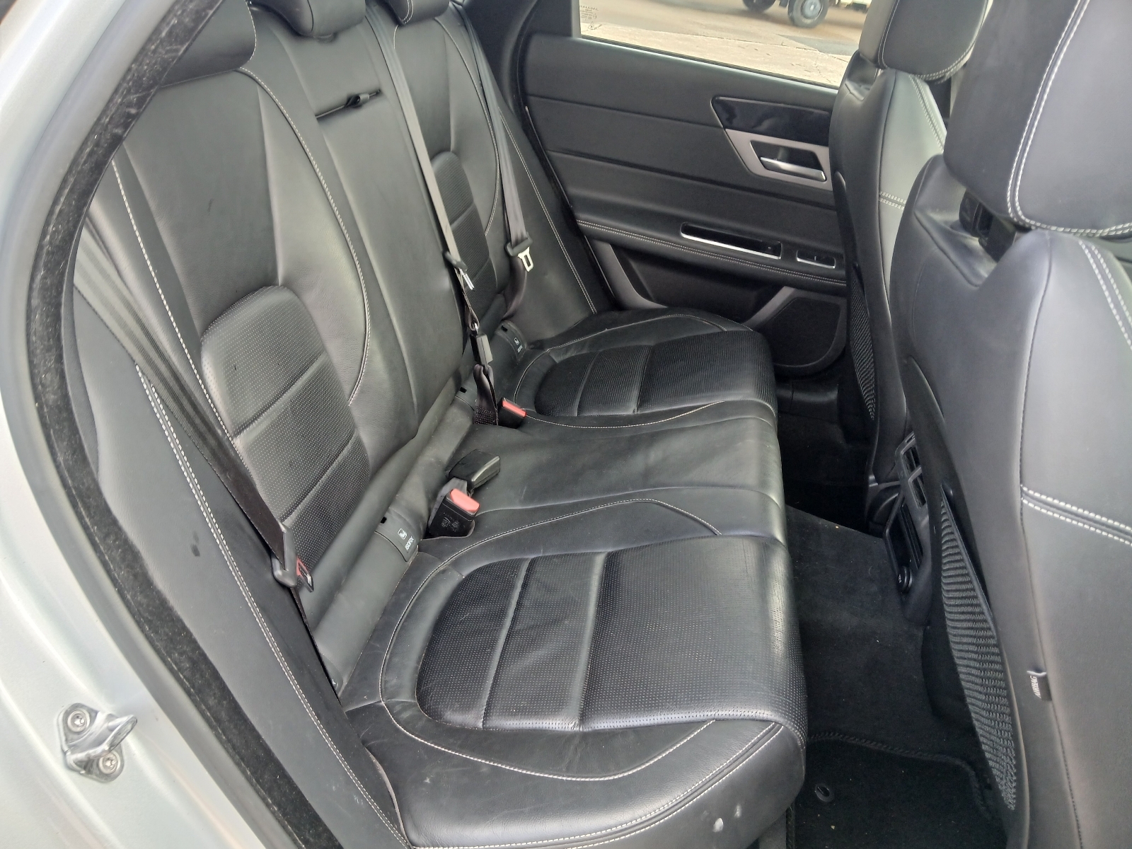 Jaguar Xf R-sport D Auto - Image 8