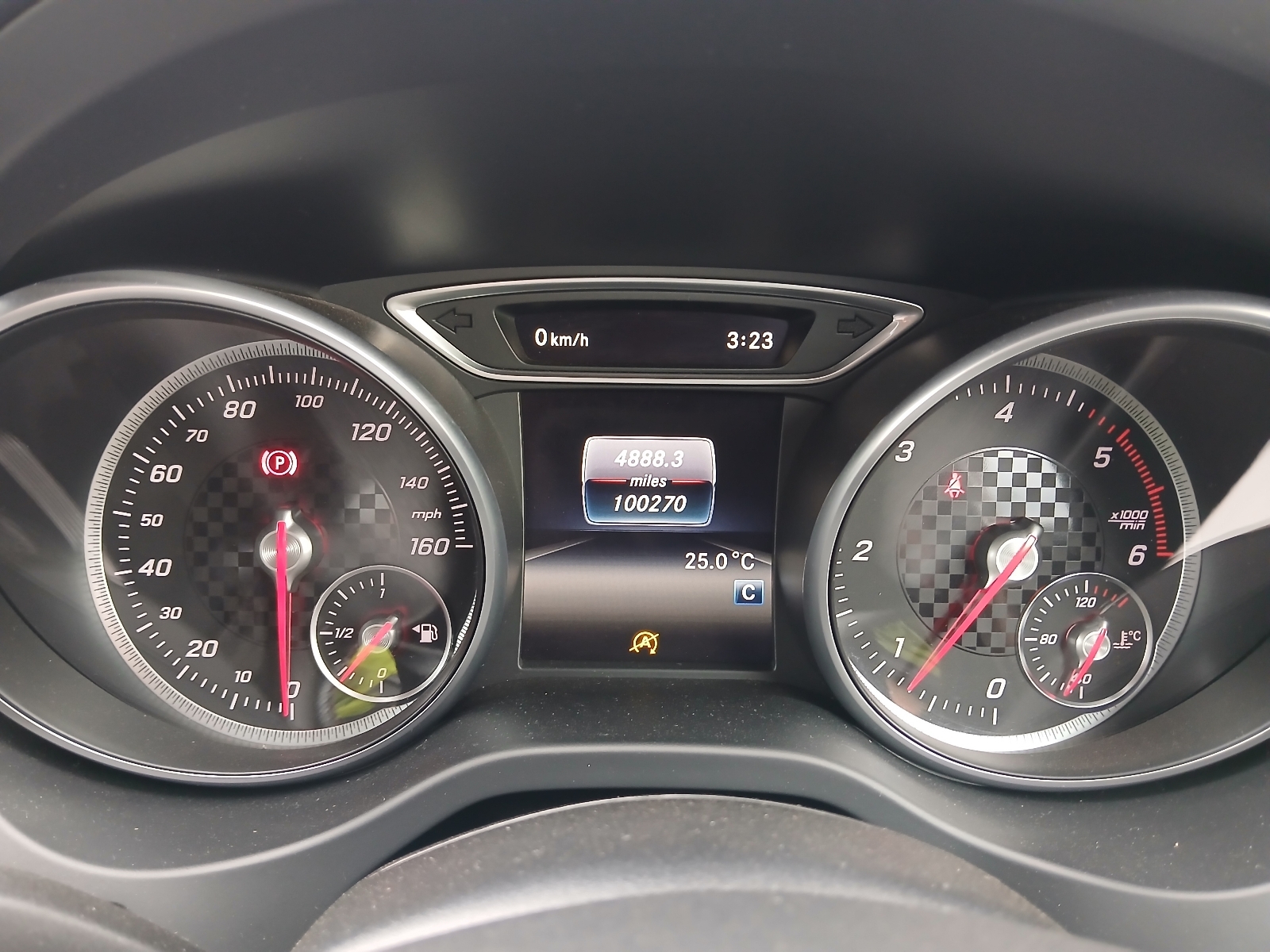 Mercedes-Benz A 200 D AMG Line - Image 8