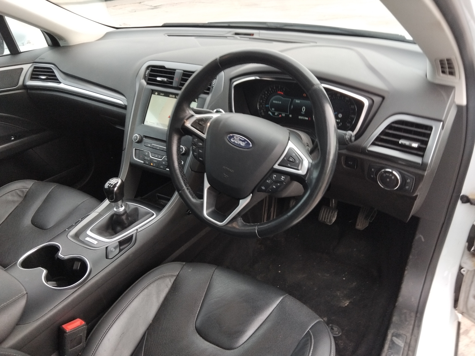 Ford Mondeo Titanium - Image 8