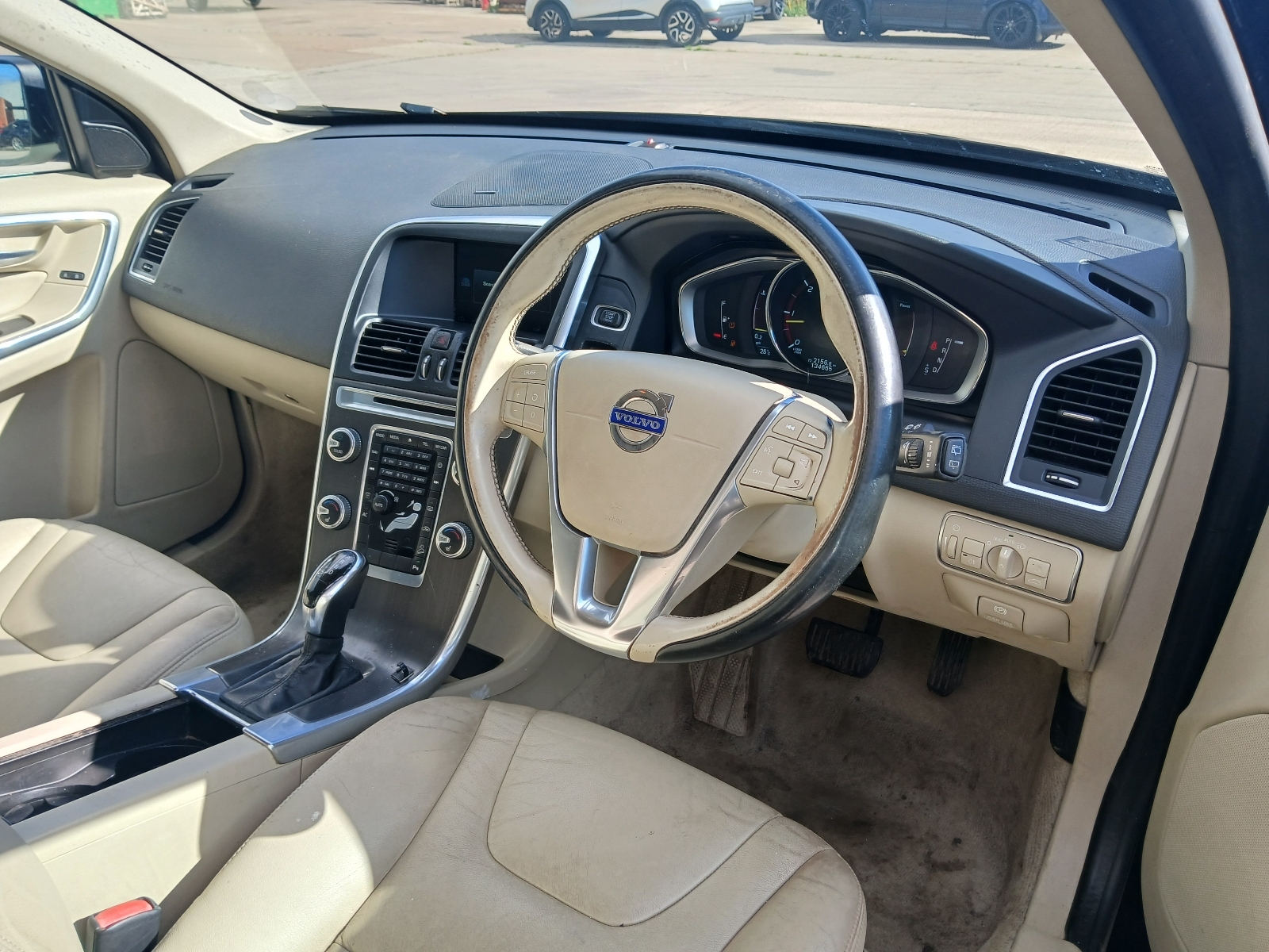 Volvo Xc60 SE Luxury Nav D4 AWD Auto - Image 8
