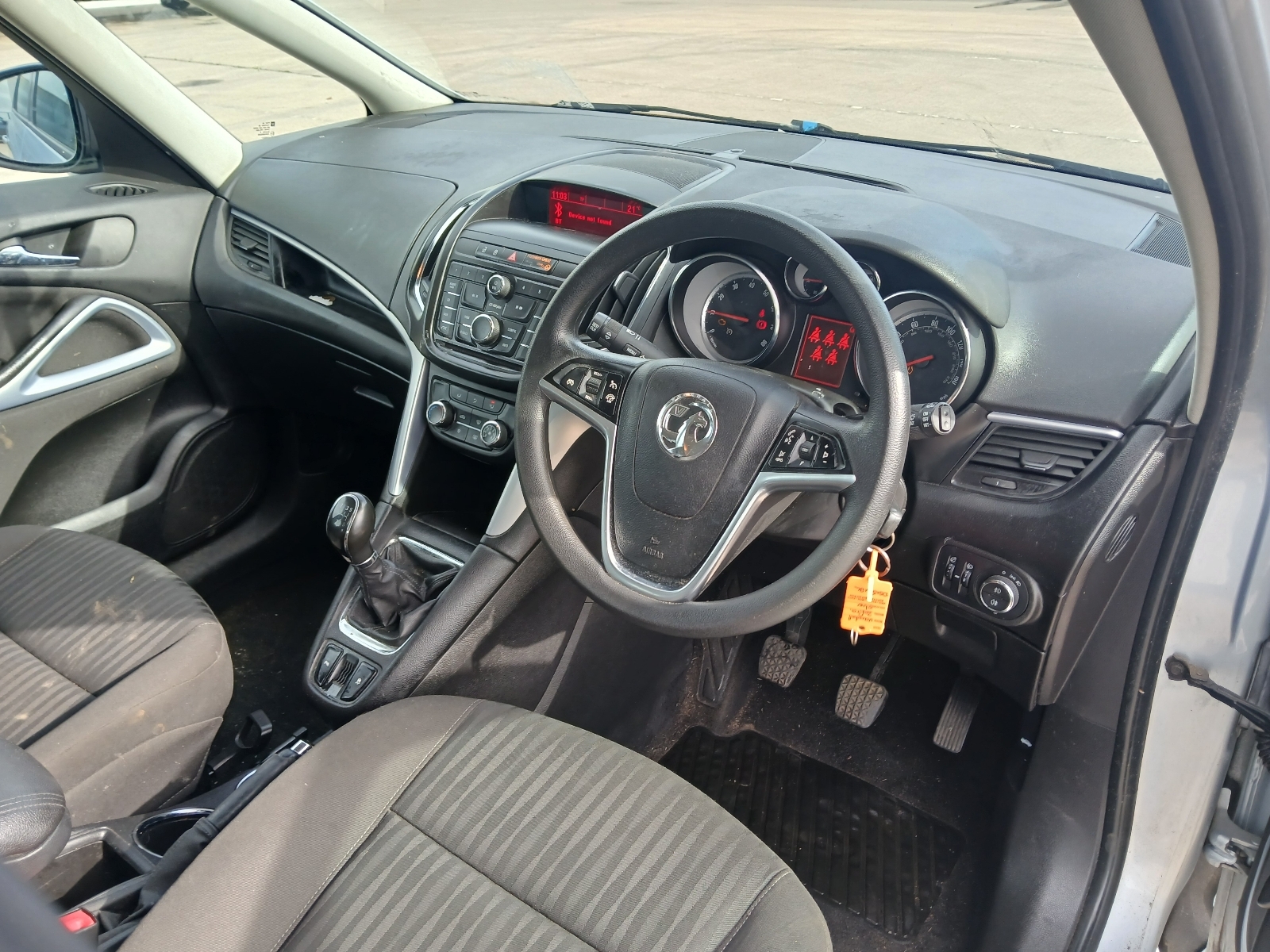 Vauxhall Zafira Tourer Exclusive T - Image 7