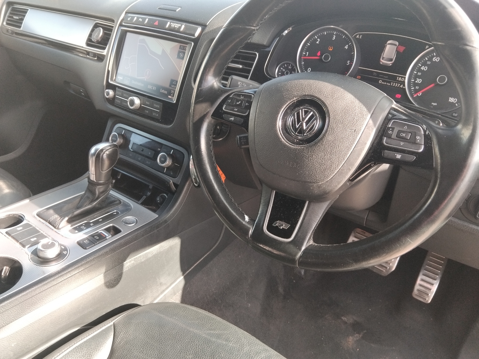 Volkswagen Touareg V6 R-line TDI Bluemotion Technology Auto - Image 7