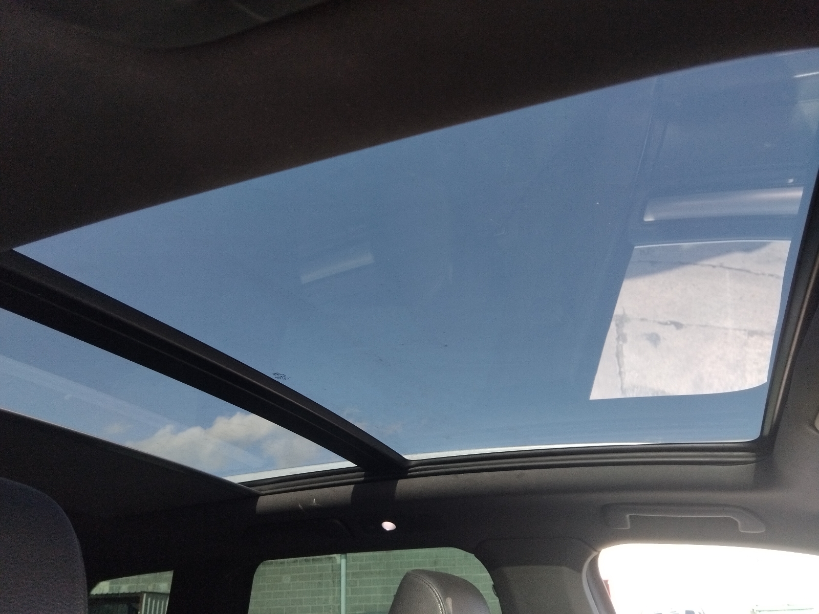 Volkswagen Touareg V6 R-line TDI Bluemotion Technology Auto - Image 9