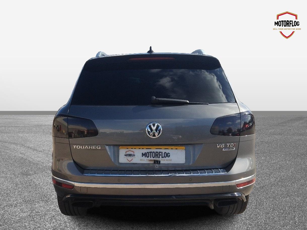 Volkswagen Touareg V6 R-line TDI Bluemotion Technology Auto - Image 6