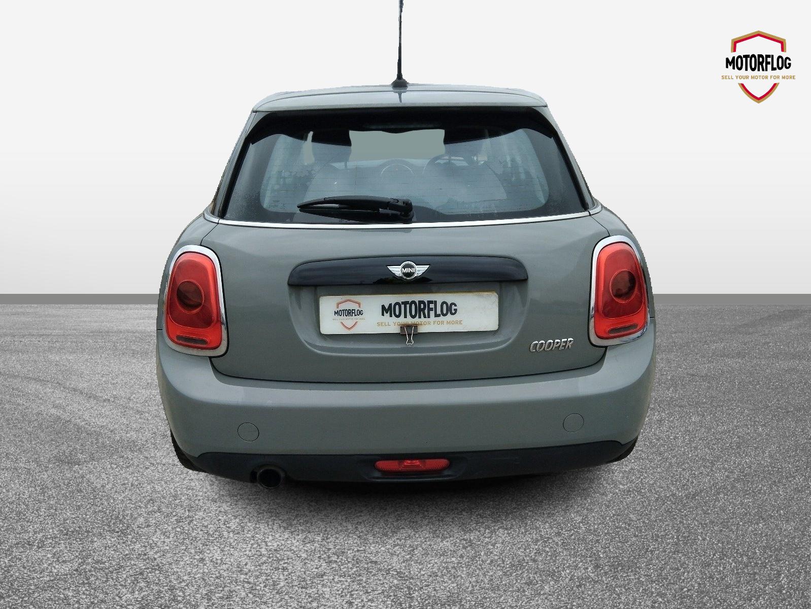 Mini Cooper - Image 5
