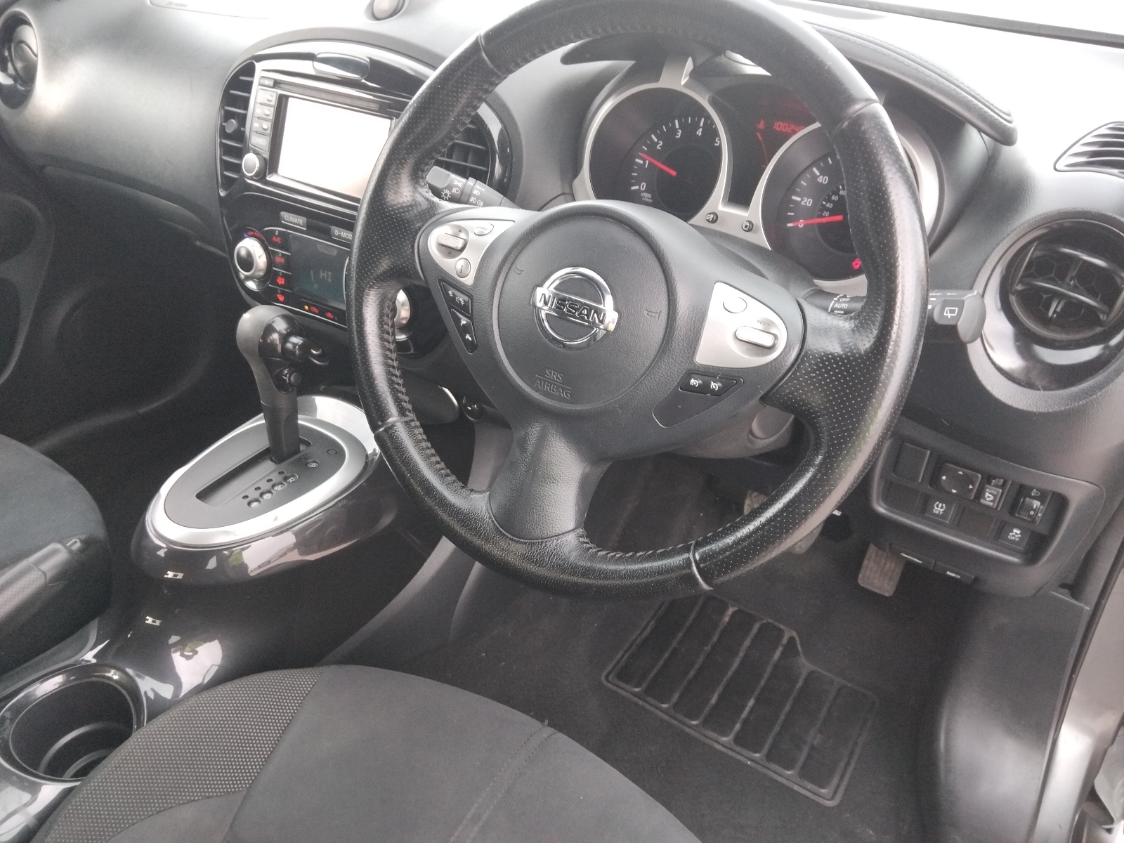 Nissan Juke N-connecta CVT - Image 7