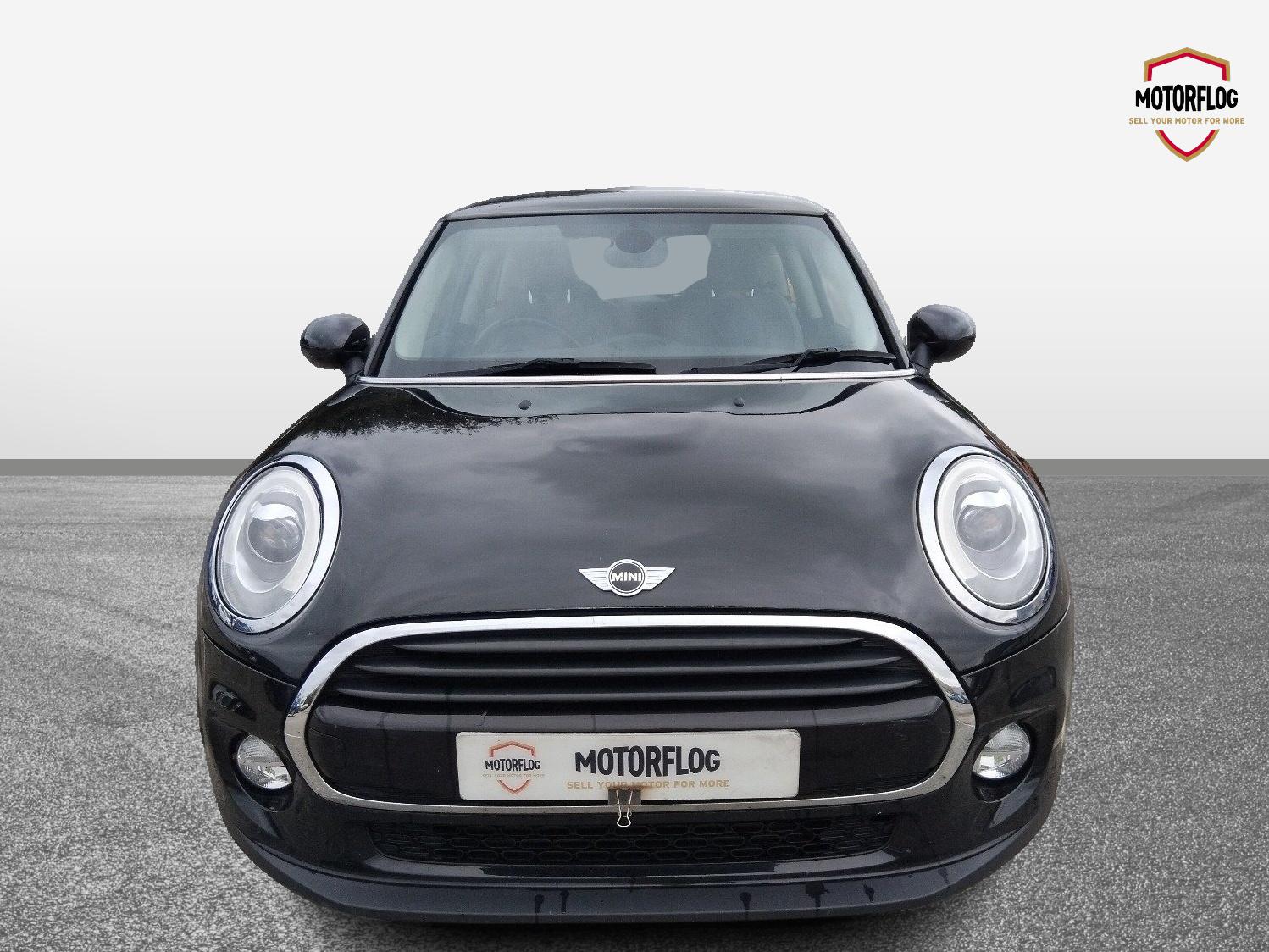 Mini Cooper - Image 2