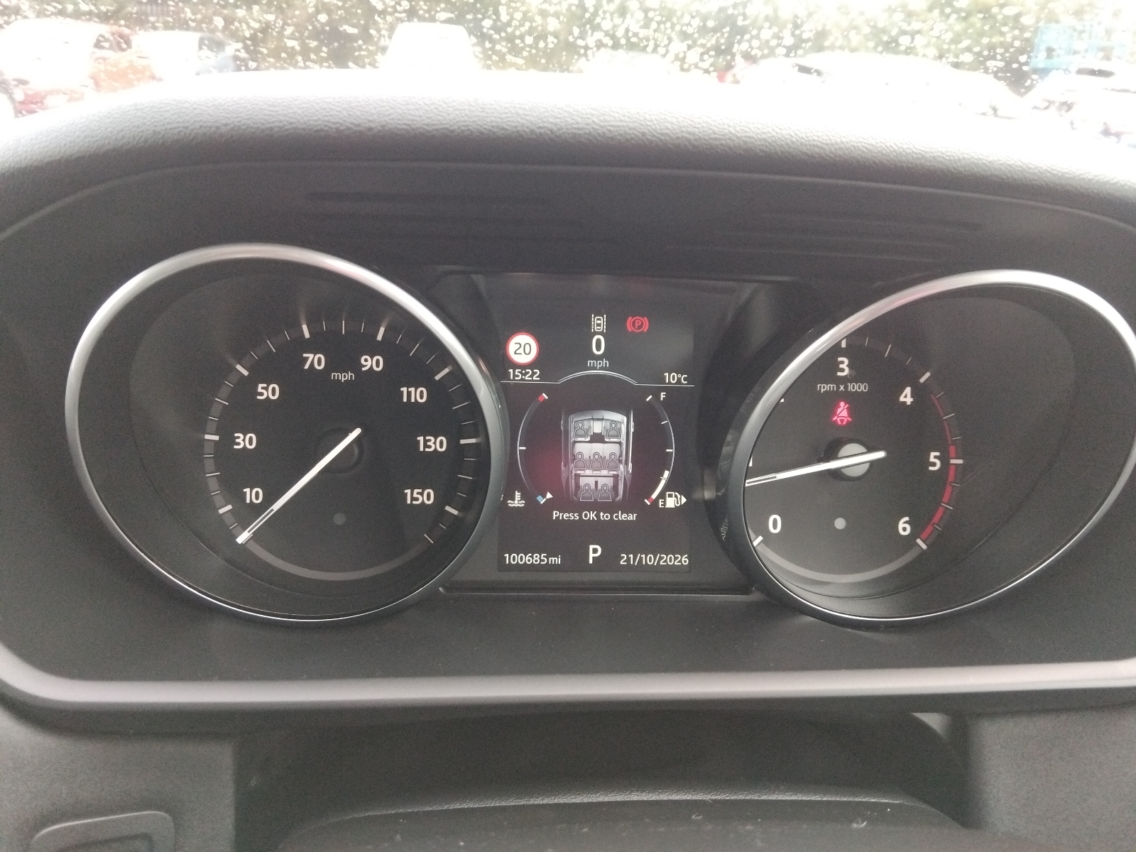 Land Rover Discovery HSE SD4 Auto - Image 7